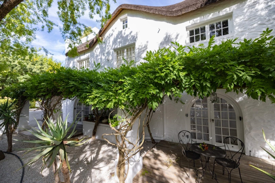 6 Bedroom Property for Sale in Klein Parys Western Cape